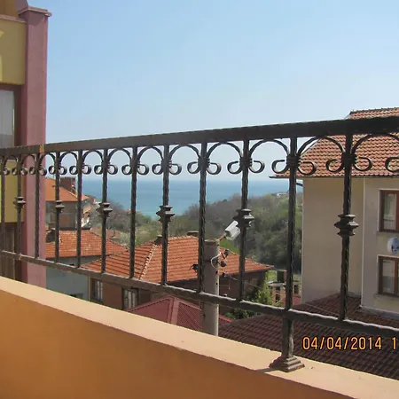 Dimitur Jekov * Obzor